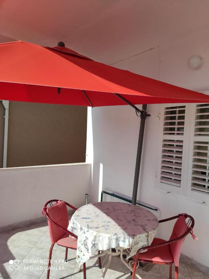 Apartments By The Sea Podgora, Makarska - 6596 외부 사진