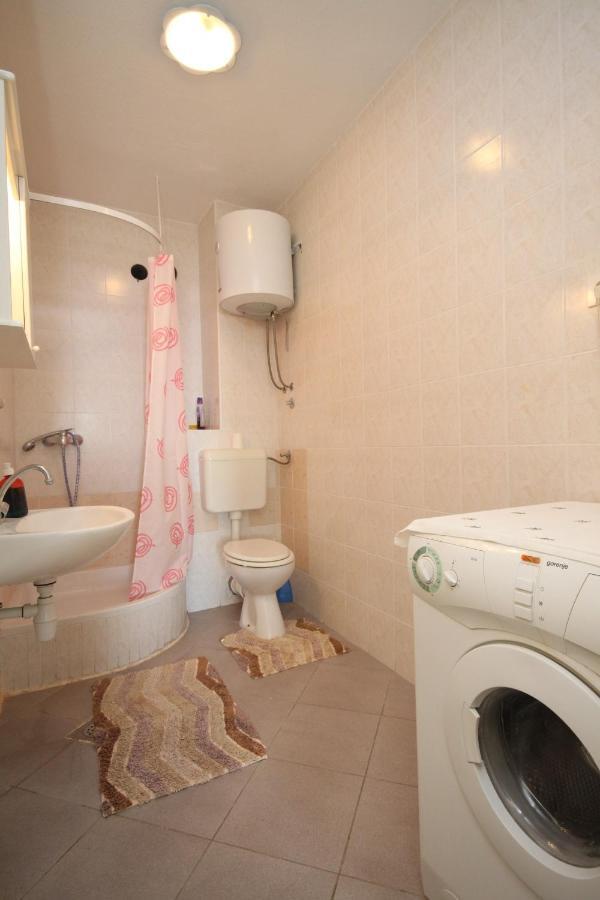 Apartments By The Sea Podgora, Makarska - 6596 외부 사진